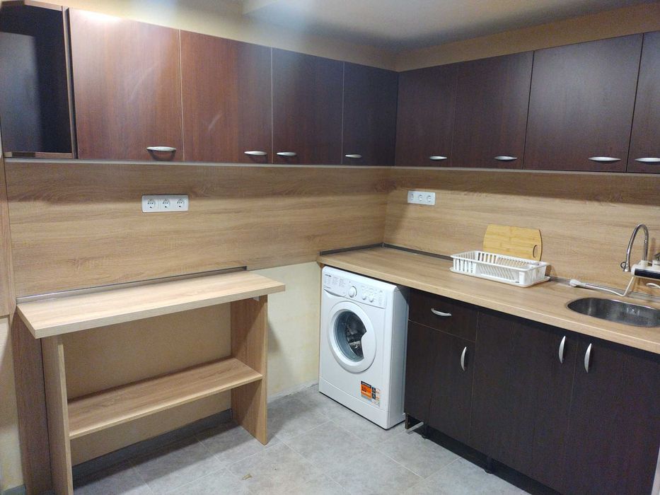 Дава се под наем Тристаен апартамент в Благоевград, Идеален център - 95 кв.м за 357 € - Снимка #16