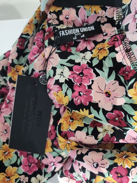 Rochii mar.S noi cu eticheta Mango, Zara, Bershka
