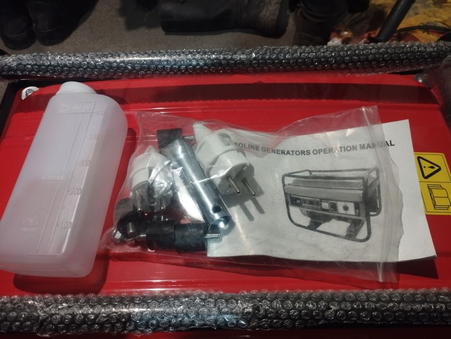 Продам бензиновую электростанцию !