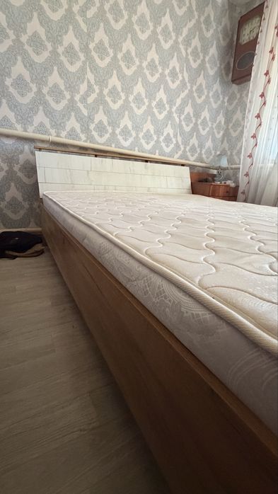 Двухспальная кровать