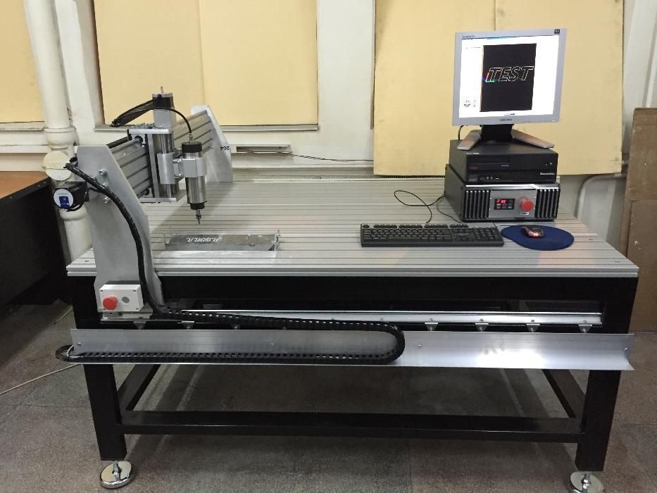 Service: reparatii modernizari intretinere CNC masini comanda numerica
