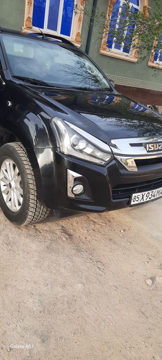 ISUZU D.Max  4X4ARENDAGA beriladi uzoq mudatga kunlig xizmatxam mavjud
