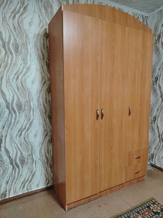 Плательный шкаф.  Срочно!