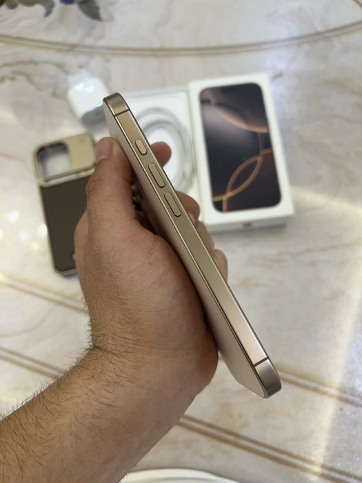 Iphone 16 pro 256Gb sotiladi srochna