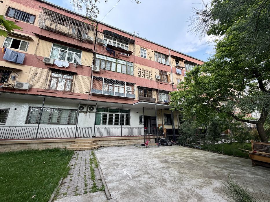 Срочно 4х комнатная 1 этаж Юнусабад 7