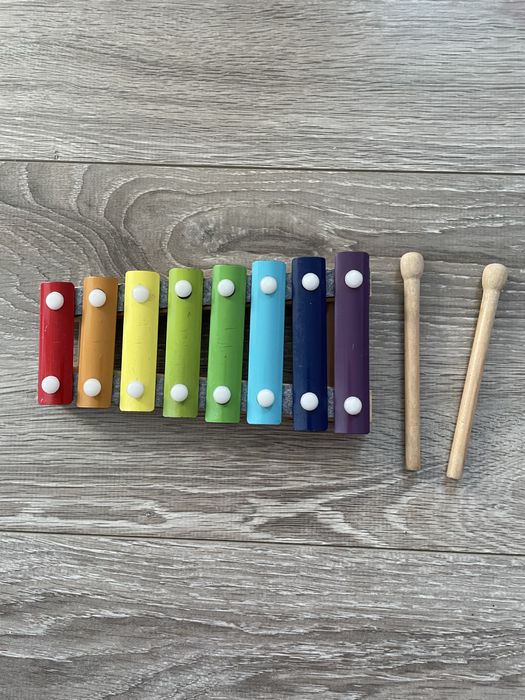 Xilofon de jucarie din lemn