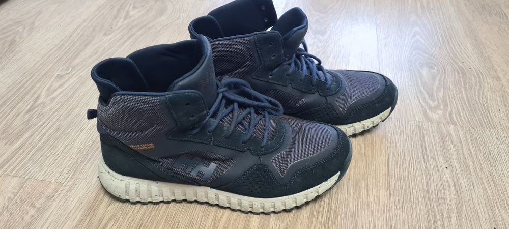 Зимни обувки висок клас водоустойчиви и топлоустойчиви Helly Hansen 43