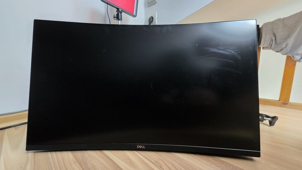 Monitor Gaming Curbat Dell 27" 144Hz + Braţ Birou Reglabil amXea (Set Complet)