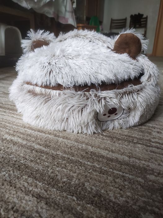 Лежанка для кошек