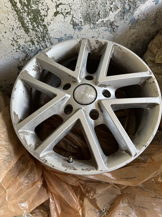 Грязевая резина 285/60 R18 + диски