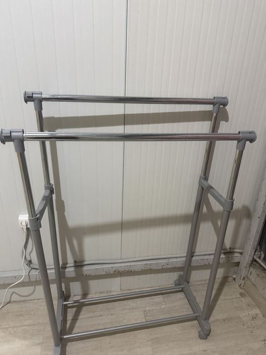 Bancute, panouri de orative, bare umerase