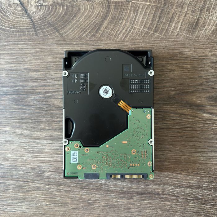 Твърд диск Western Digital Red Pro 14TB