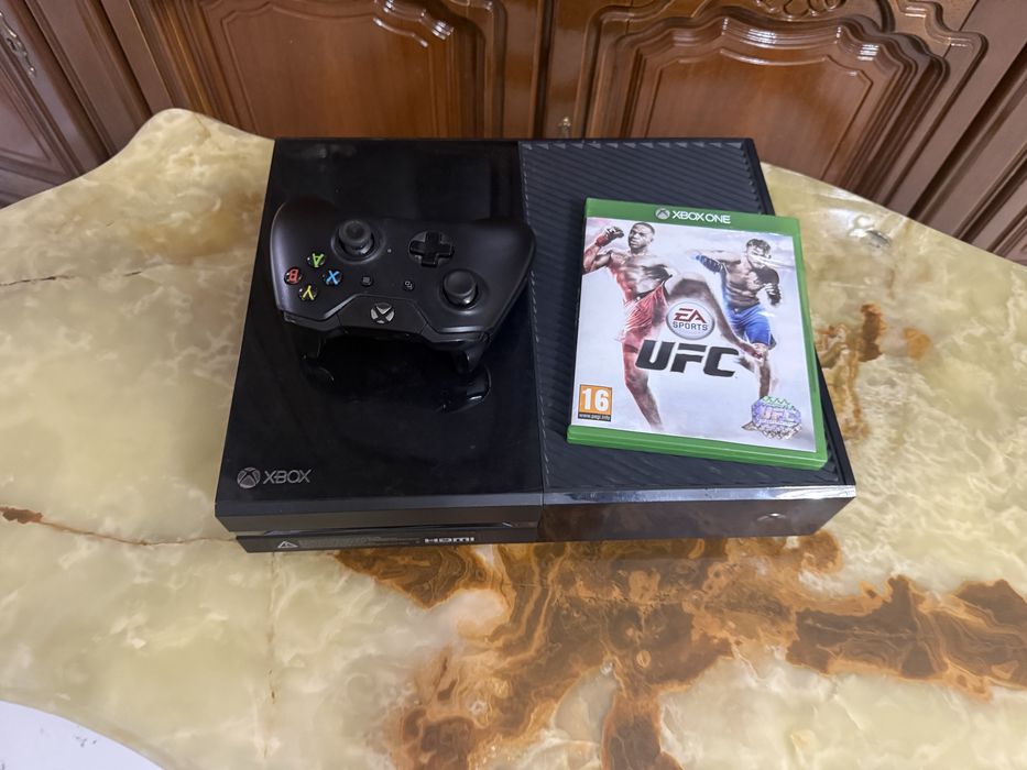 Vand xbox one cu acesorii