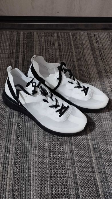 Кроссовки прозрачные бренд kazar studio