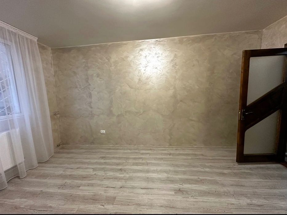 Proprietar,închiriez garsonieră,Parter,Țiglina 1,A-uri.