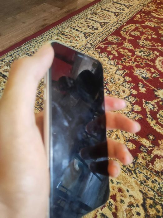 Iphone 11  полу идеал сост
