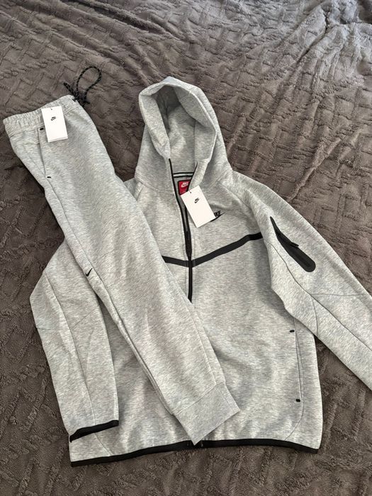 Bluza Nike Tech Gri Mărimea L