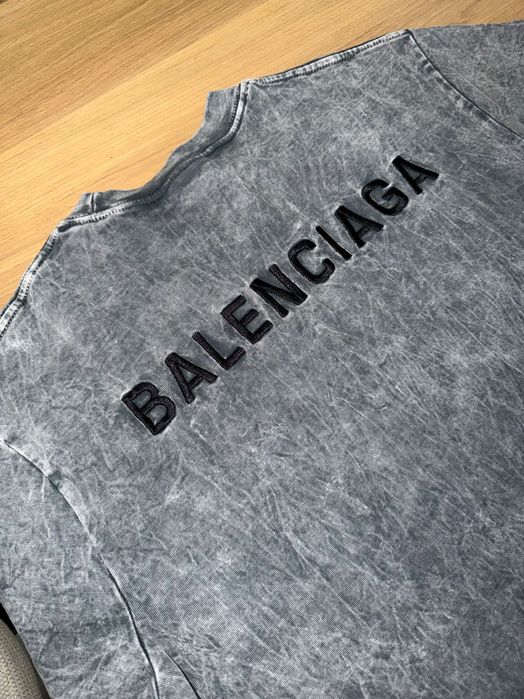 Тениска Balenciaga ХИТ модел сега!