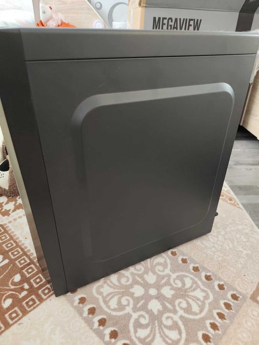 Carcasa Middle Tower