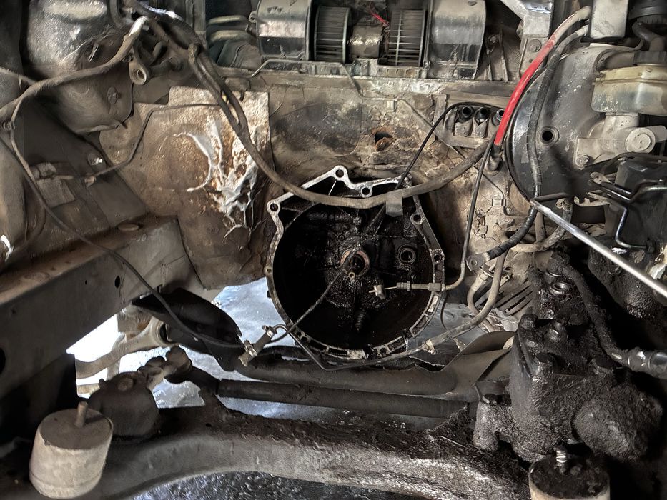 Продам BMW E34..