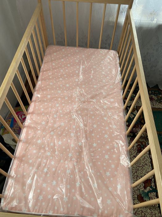 Детская кровать( манеж)