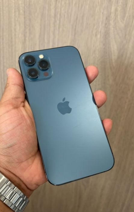 IPhone 12 Pro Max.