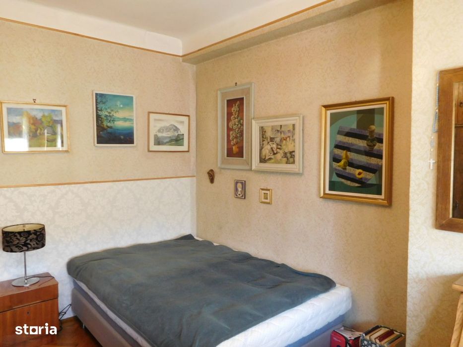 Apartament 6 camere, garaj și grădină în Centru