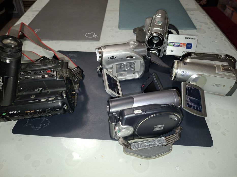 Lot 5 buc. handycam-uri,  pentru piese sau reparat, ieftin