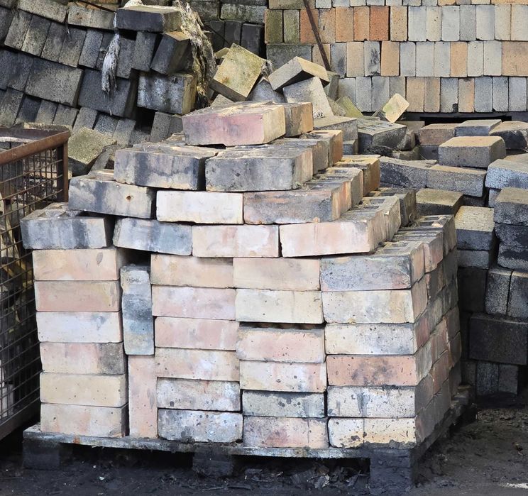 Caramida refractara recuperata