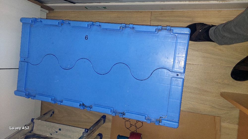 Продам пластиковый ёмкость  40/50/80см