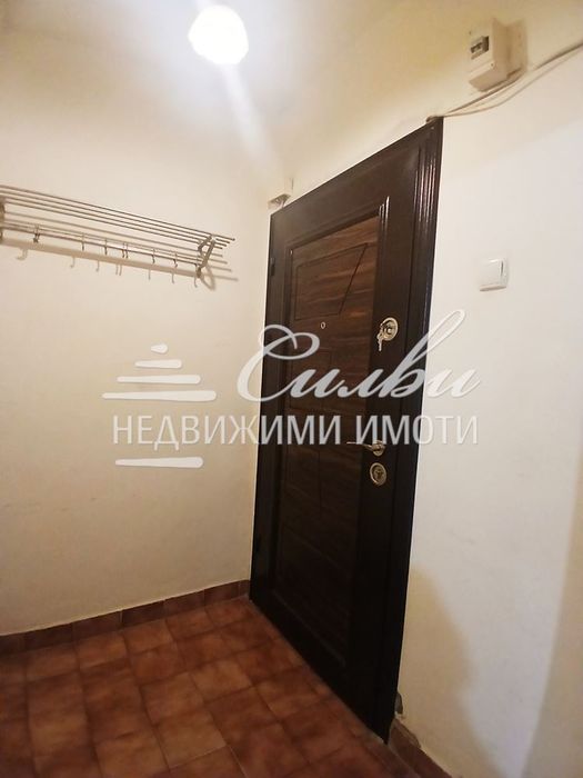 Продава се Двустаен апартамент в Шумен, Военно училище - 50 кв.м за 1581 €/кв.м - Снимка #10