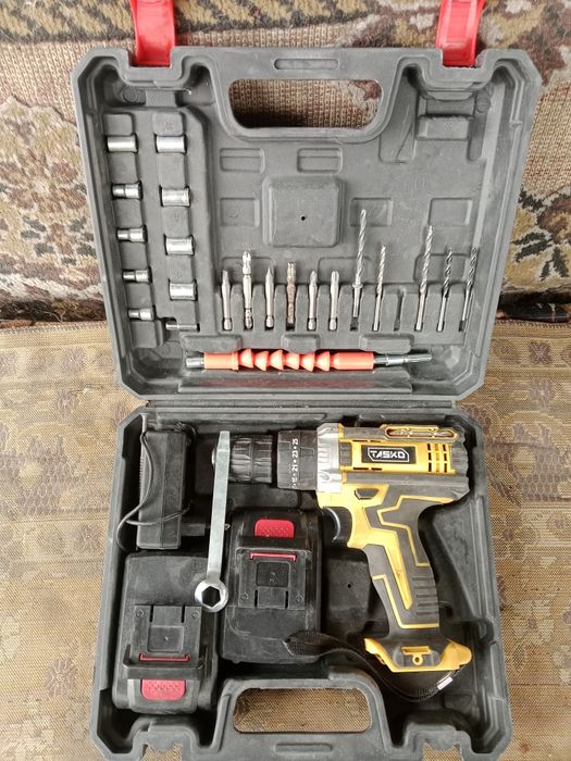 Дрель шрупавёрт  продам