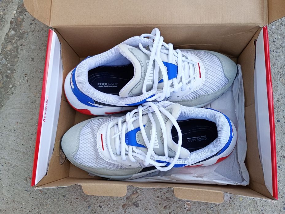 Adidași Puma mărimea 38,5
