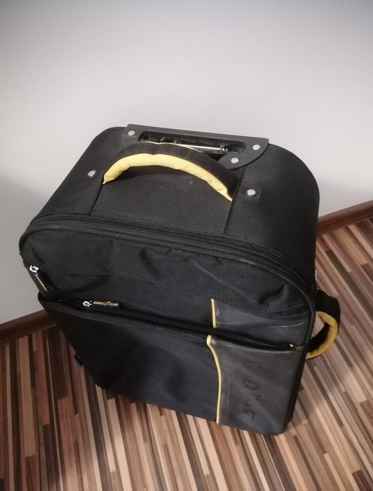 Vând troler Good Year