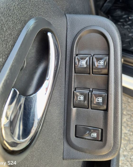 Dacia Duster 4x4 1,5 diesel 2014 AC înmatriculat Ro fiscal pe loc