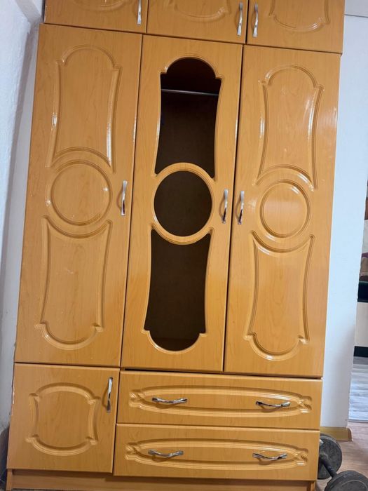 Спальный гранитур + есть камод