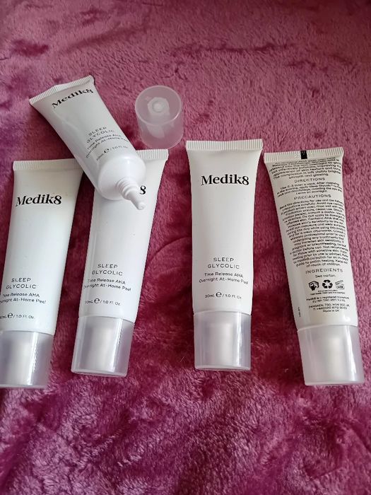 Medik 8-Exfoliant de noapte