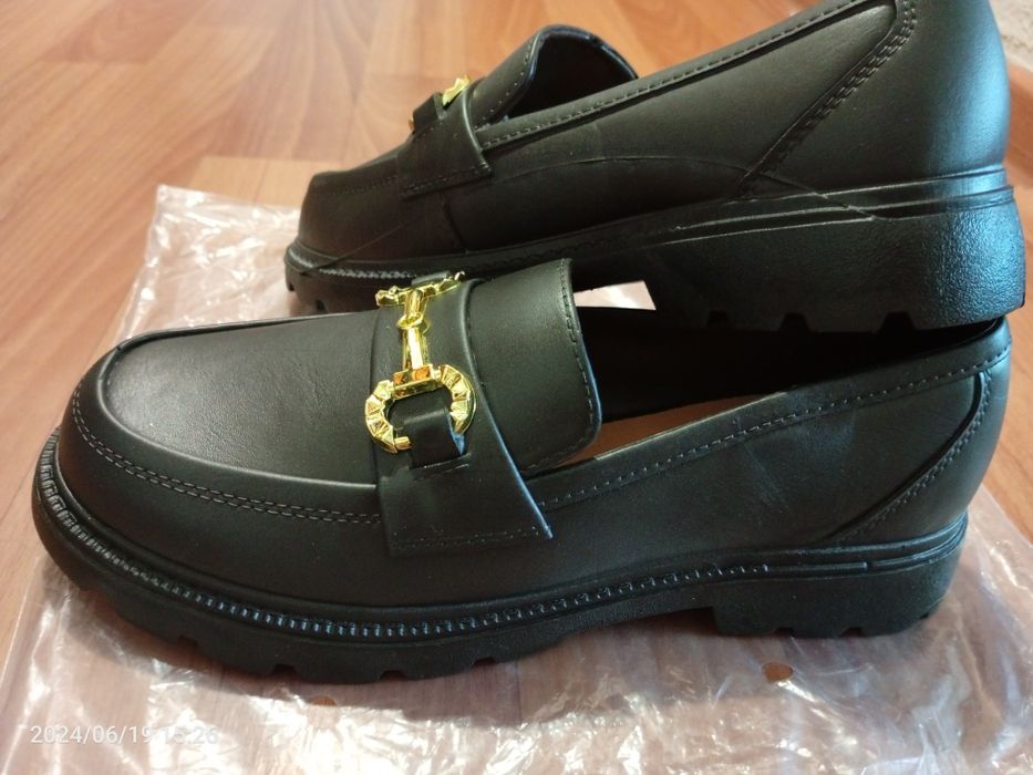 Обувь женская новая