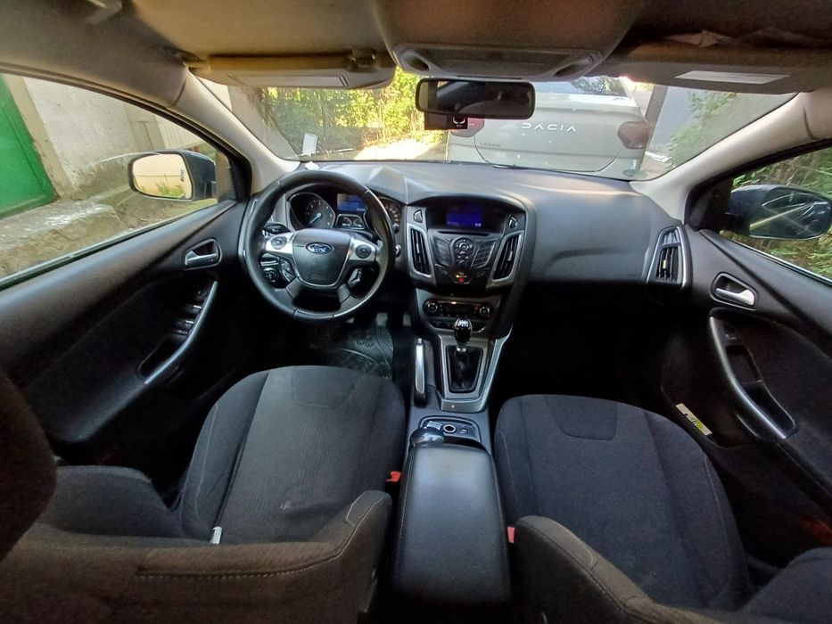 FORD Focus 2011 — imagine 4