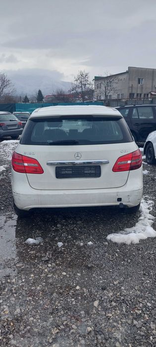 Mercedes-Benz B 180 B180CDI, Мерцедес Б180 на части!
Януари 2014