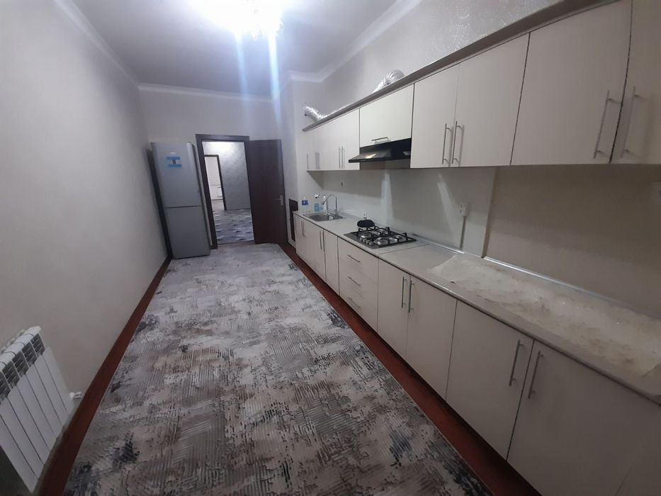 Додо пицца. Корзинка олдида Янги курилган Дом.