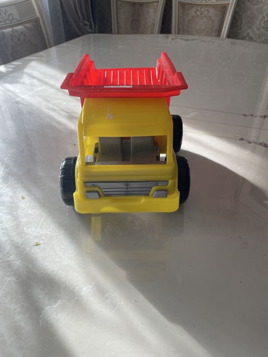 Продам детскую машинку