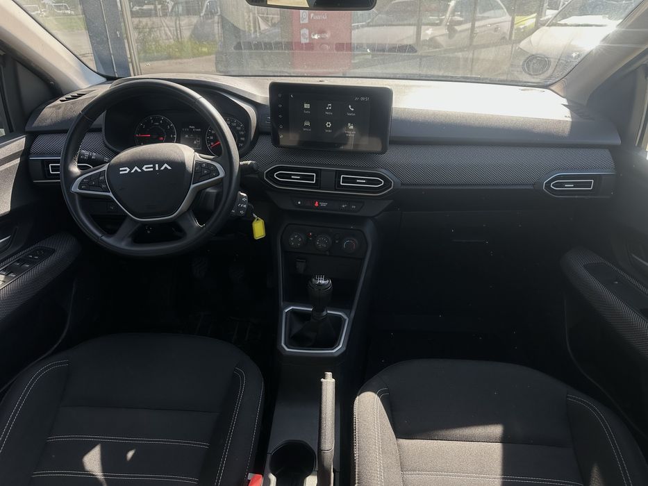 Dacia Logan  / 1.0 Benzină / 2024/ Manual