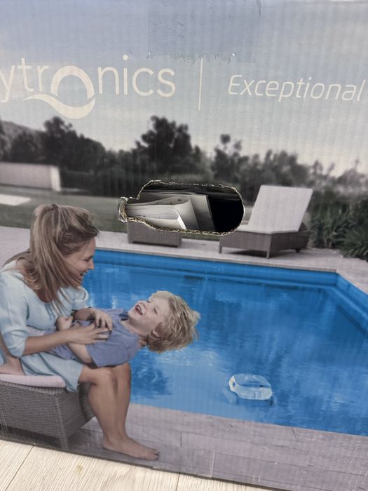 Vand robor de curatat piscina maytronics cross over 3