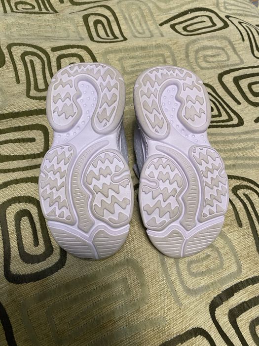 детские кроссовки