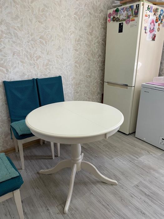 Продается Кухонный стол