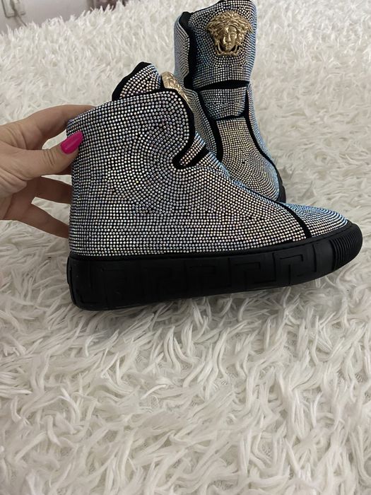 Versace adidași noi ! Niciodată purtați !