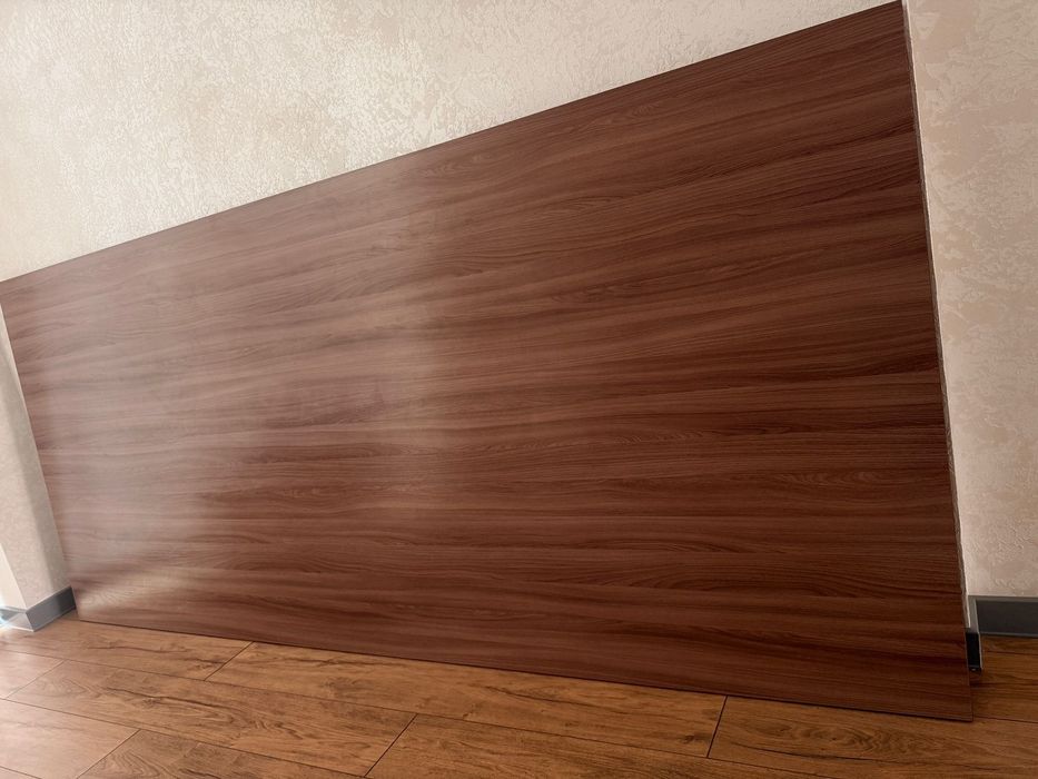 Стол для офиса и для дома