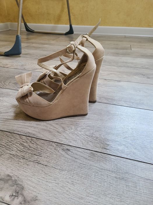 Продам обувь 35 размера