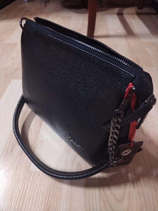 Дамска чанта кожена